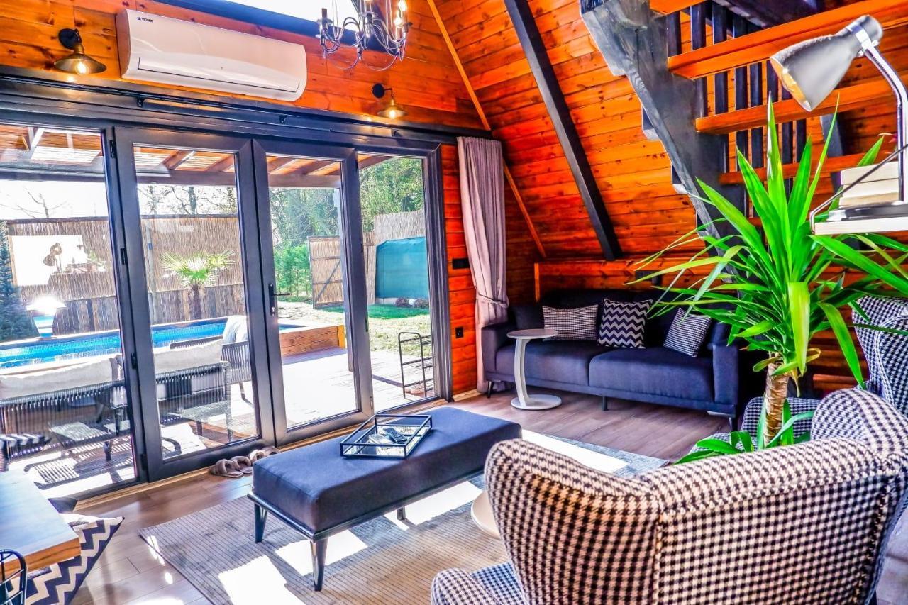 Ugurlubungalov Villa *